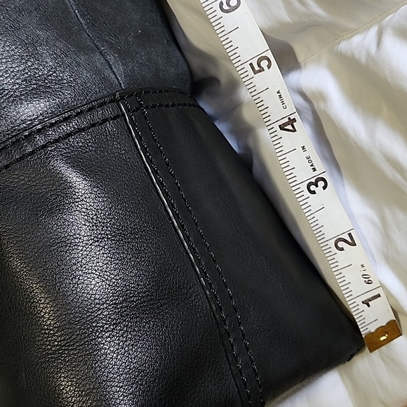 womans UGG tote bag - Picture 4 of 11